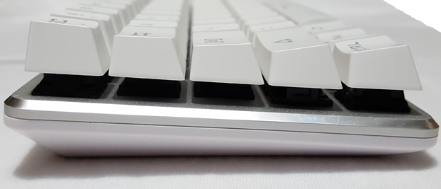 No top shell, floating key design.