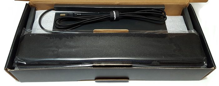 Packing material and padding