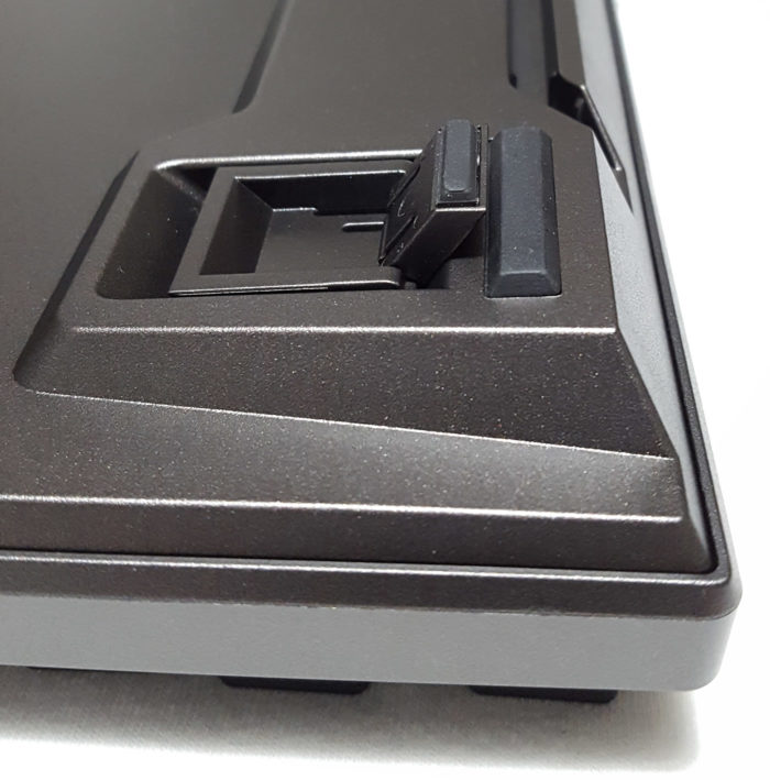 Smaller set of inset flip-out feet